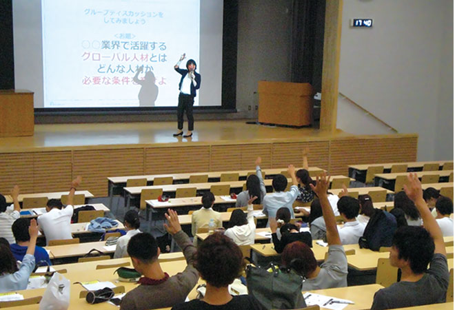 【Point6】大手企業をはじめ多様な業種への就職が可能!